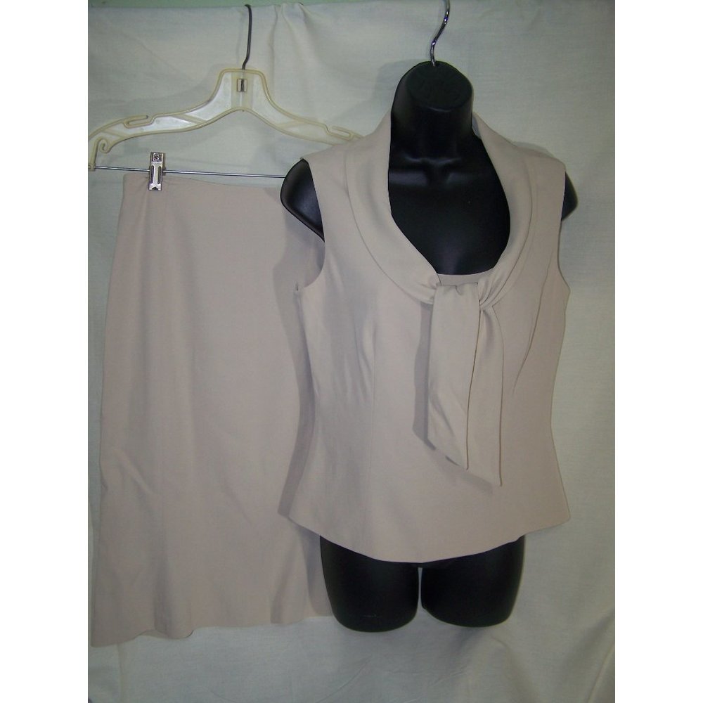 Jenne Maag 2 Pc. Dress Skirt Set Medium Top Beige